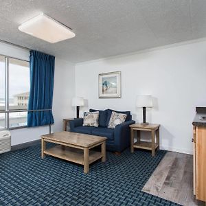 Double Suite Two Double Beds Non-Smoking